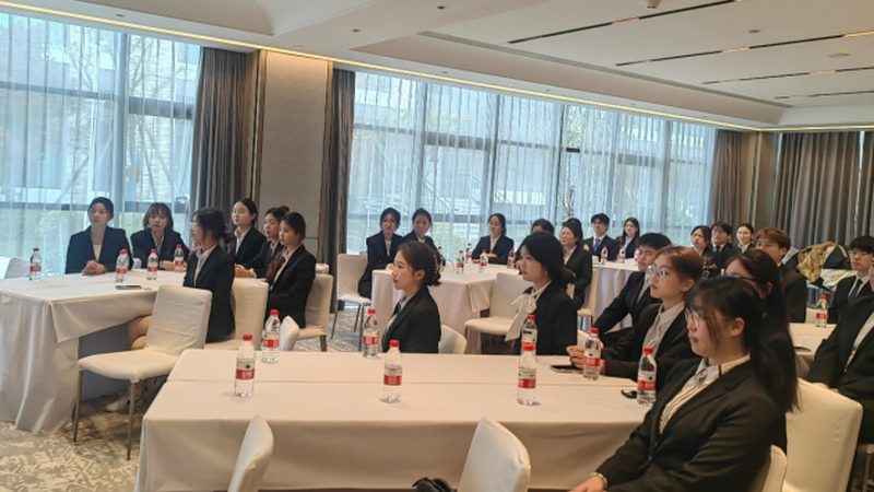 苏州企业水上拓展训练：团队协作的活力之选